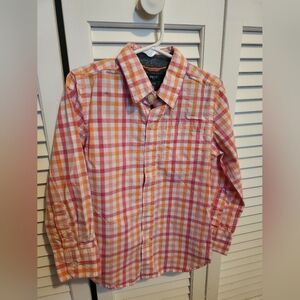 Like New GAP  Boys Red/Orange Checkered Long Sleeve Button Down Shirt. Size XS.